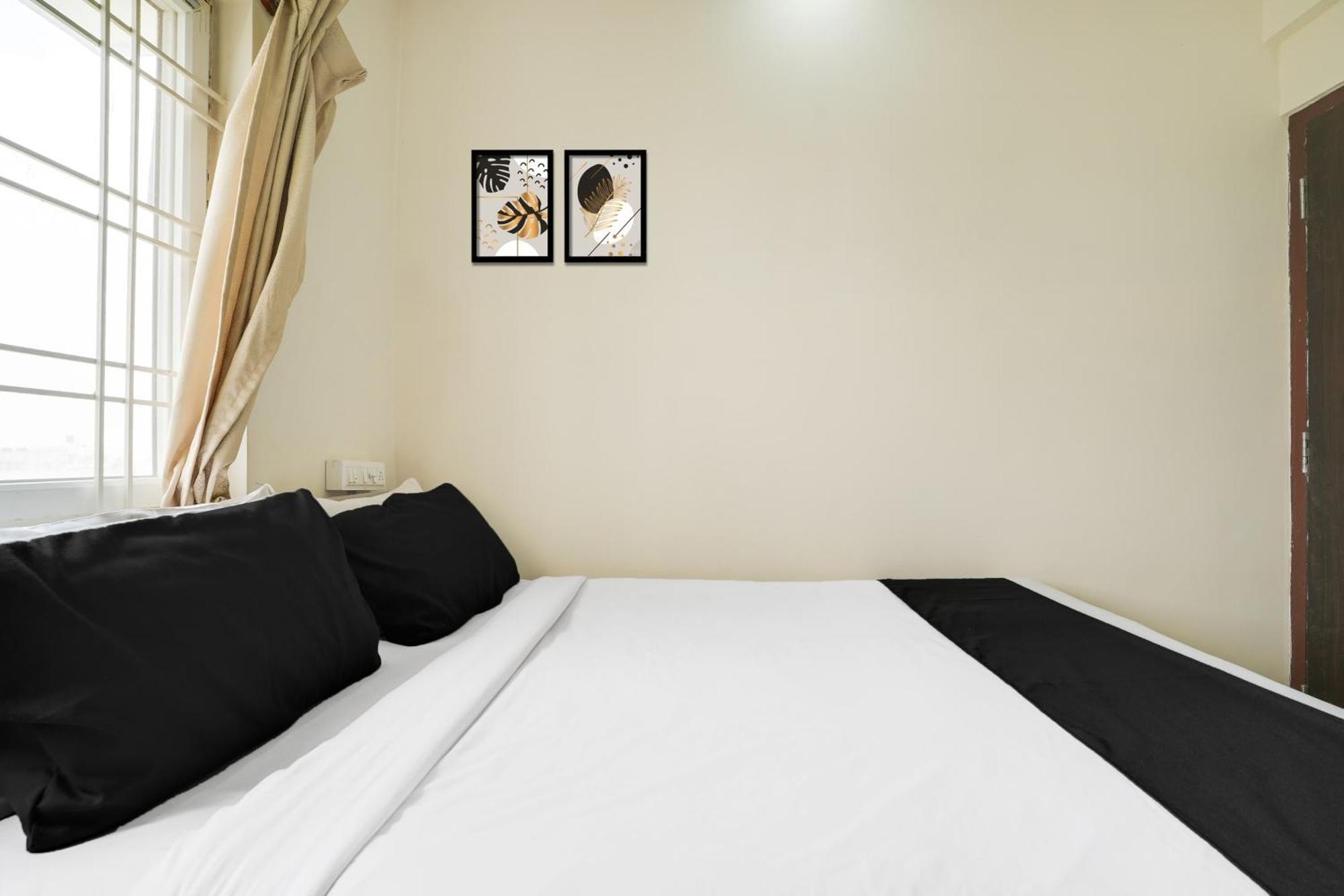 Super Hotel O Bangalore Near Reva Circle Formerly Cka Boarding Yelahanka Ngoại thất bức ảnh