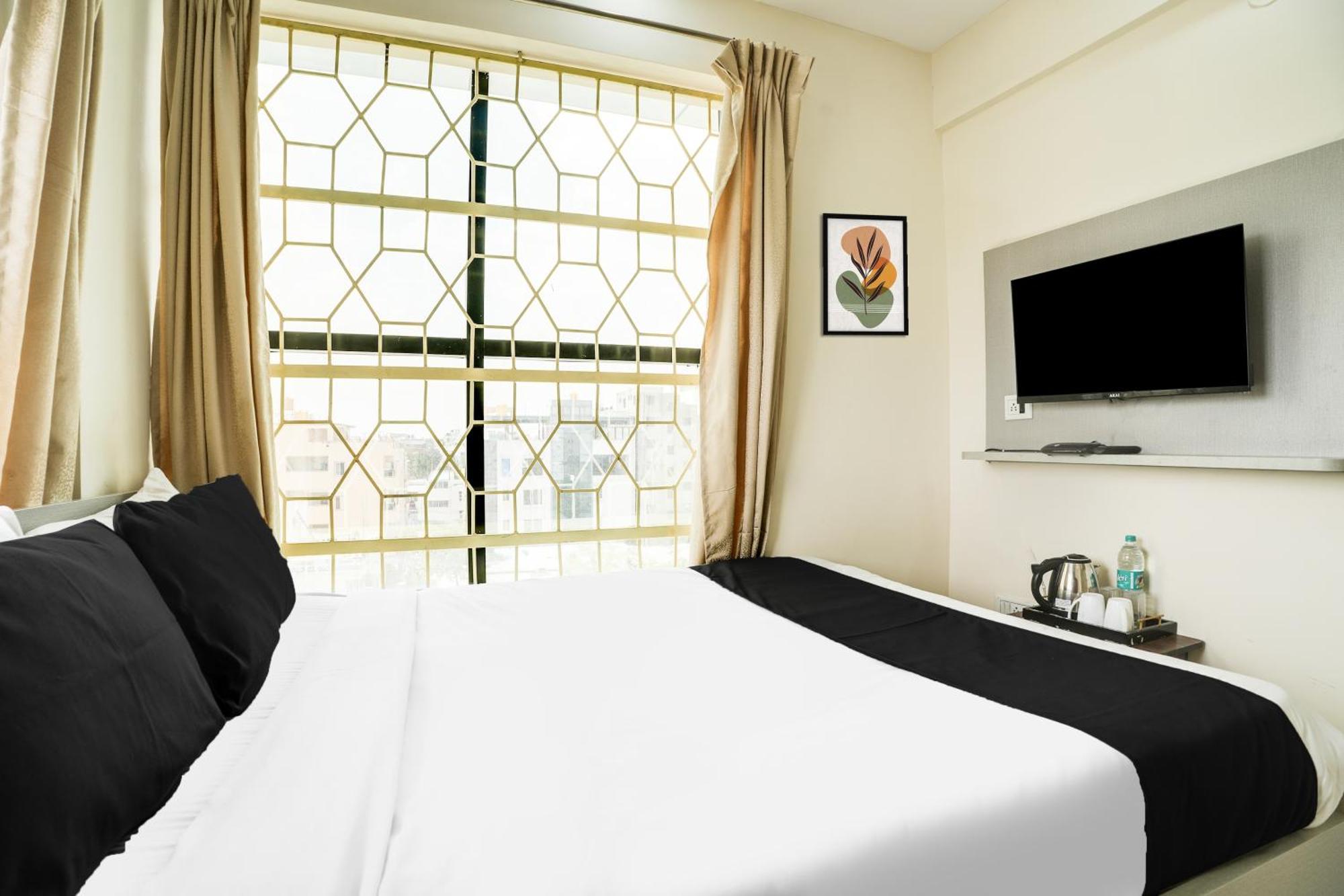 Super Hotel O Bangalore Near Reva Circle Formerly Cka Boarding Yelahanka Ngoại thất bức ảnh