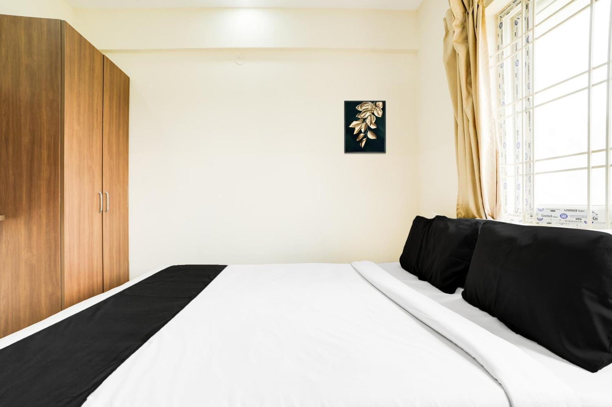 Super Hotel O Bangalore Near Reva Circle Formerly Cka Boarding Yelahanka Ngoại thất bức ảnh